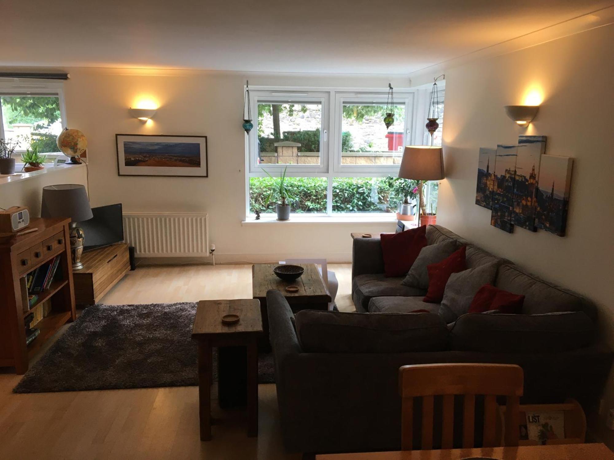 Holyrood Park Apartment Edinburg Exteriör bild