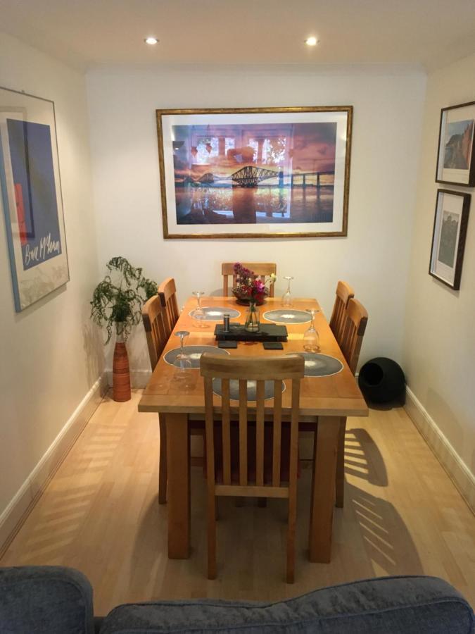 Holyrood Park Apartment Edinburg Exteriör bild