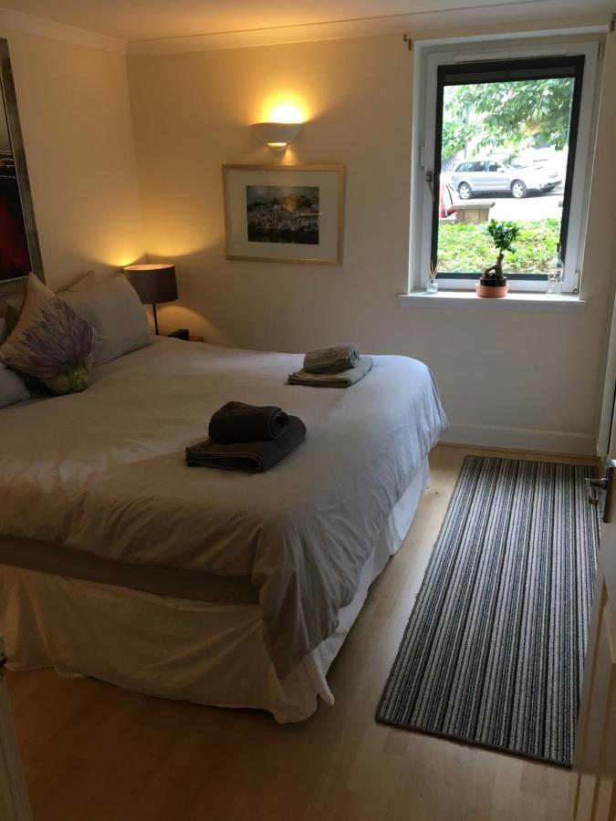 Holyrood Park Apartment Edinburg Exteriör bild